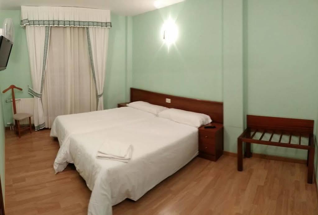 Hotel Vilagarcia Vilagarcia de Arousa Dış mekan fotoğraf